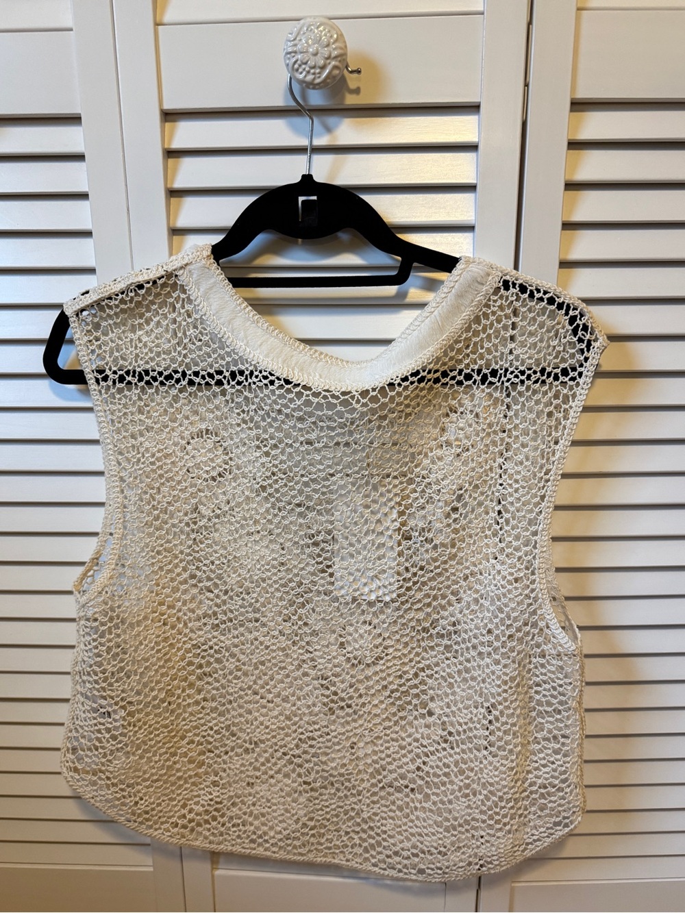Zara Crocheted Floral Mesh Sleeveless Top - Cream. New with tags. - Picture 2 of 2